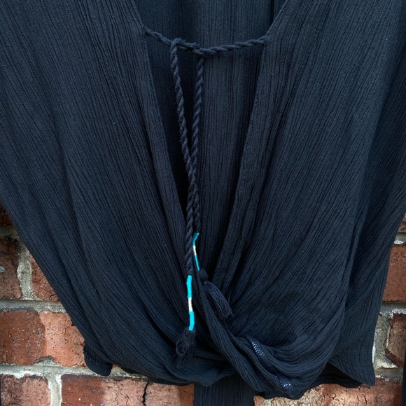 Hollister Boho WrapTie Front Tassel High Low - Picture 2 of 8